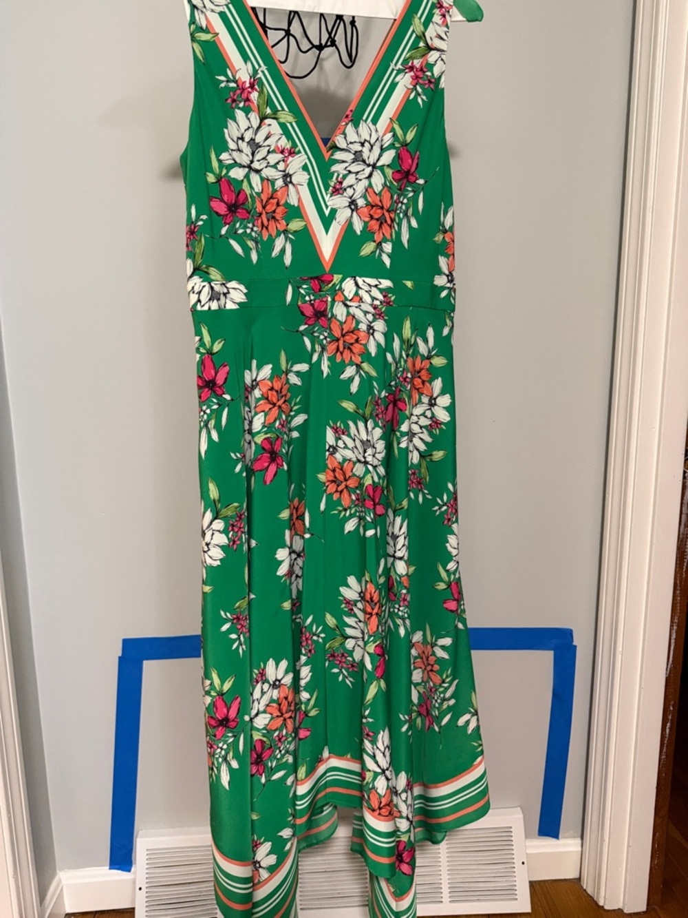 Handkerchief bottom dress